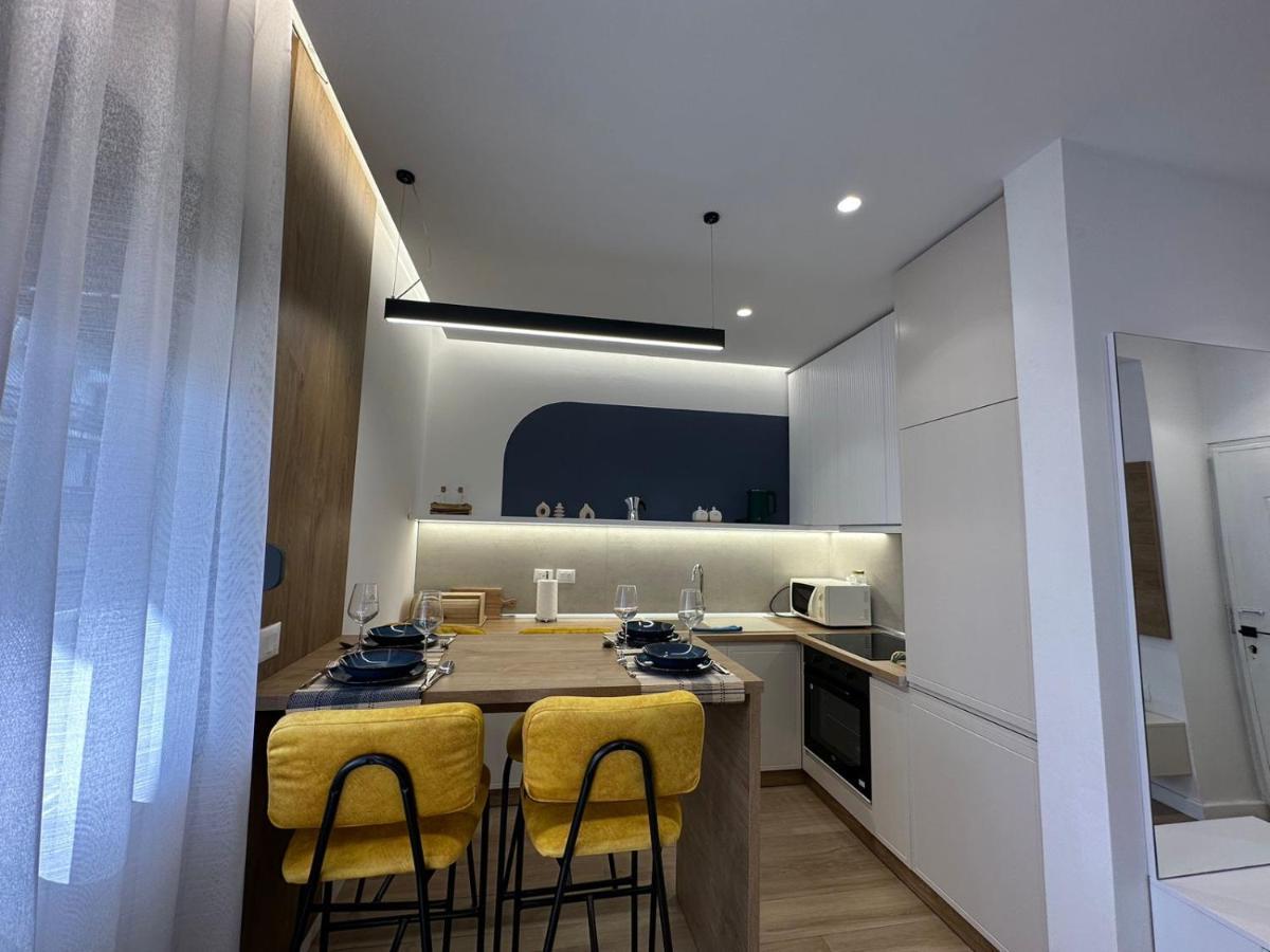 Luxurious Seaside Apartment Durres Bagian luar foto